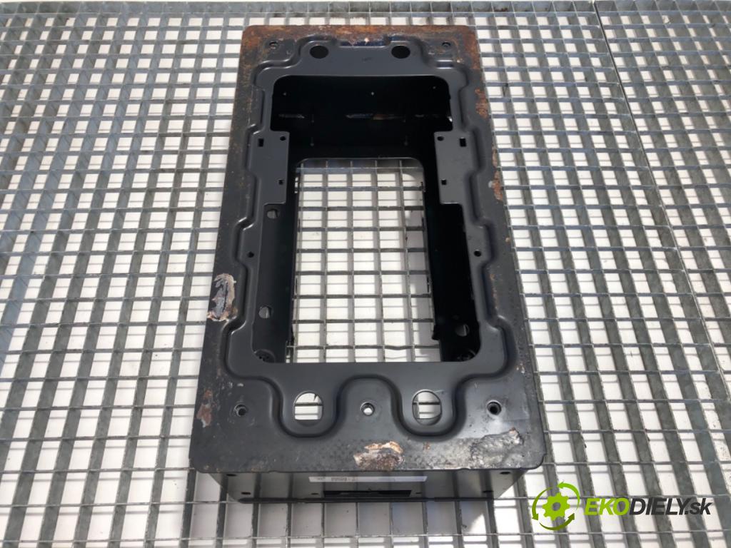 RENAULT TRUCKS T Platforma / podwozie 2020 338 kW T460 338 kW [460 KM] olej napędowy 2013 - 2022 10837 obal sedačky ŽE JO: 7423676044