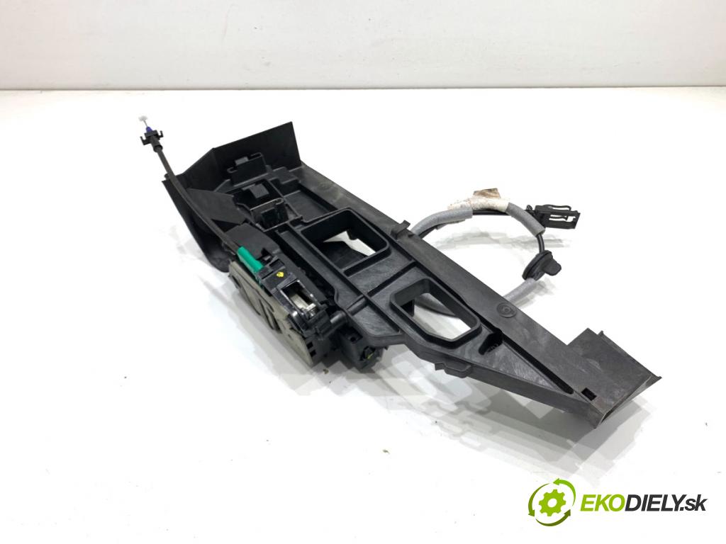 FORD KUGA II SUV 2014 120 kW 2.0 TDCi 4x4 1997 zámok Dvere pravy zad BM5A-A26412-AF