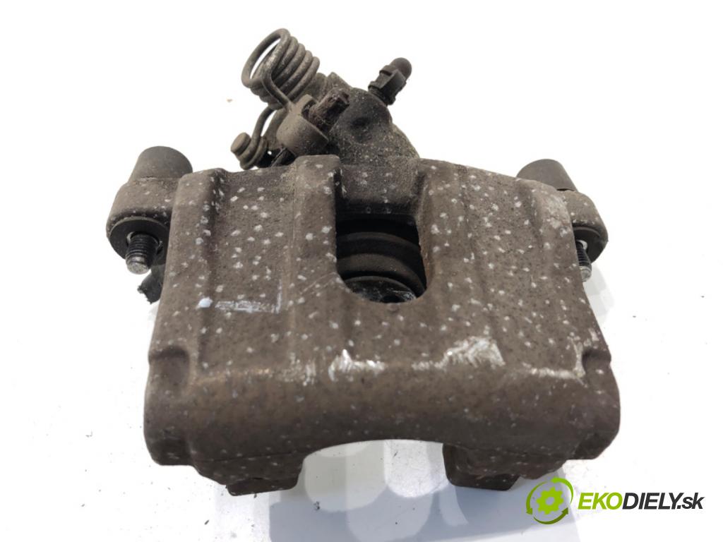 FORD KUGA II SUV 2014 120 kW 2.0 TDCi 4x4 1997 Brzdič strmeň ľavy zad 