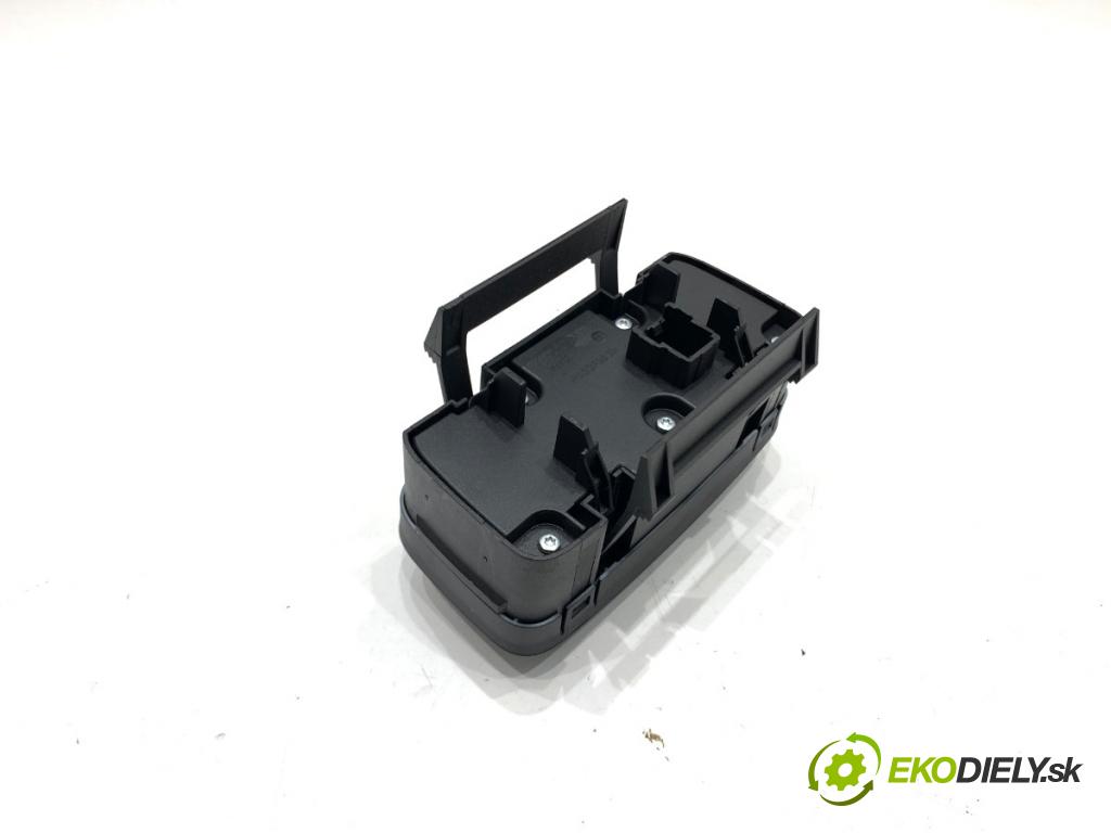 FORD KUGA II SUV 2014 120 kW 2.0 TDCi 4x4 1997 Spínač svetiel AV6T-13A024