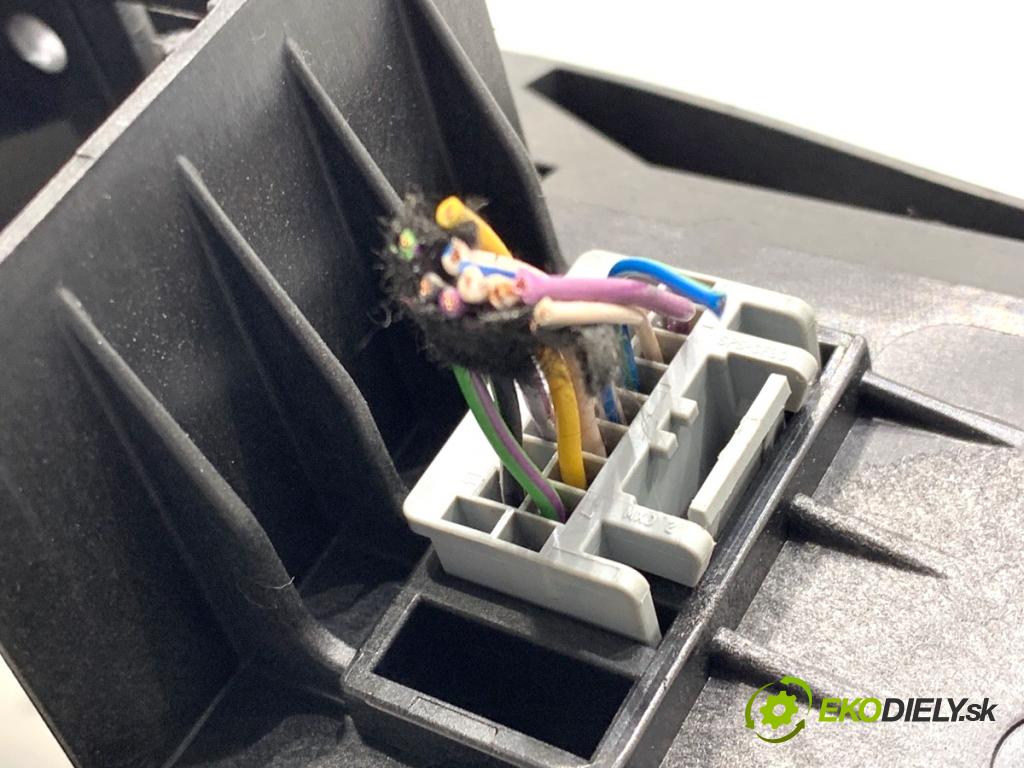 FORD KUGA II SUV 2014 120 kW 2.0 TDCi 4x4 1997 Prepínač kombinovaný CV6T-17A553-BE (Prepínacie páčky pod volantom)