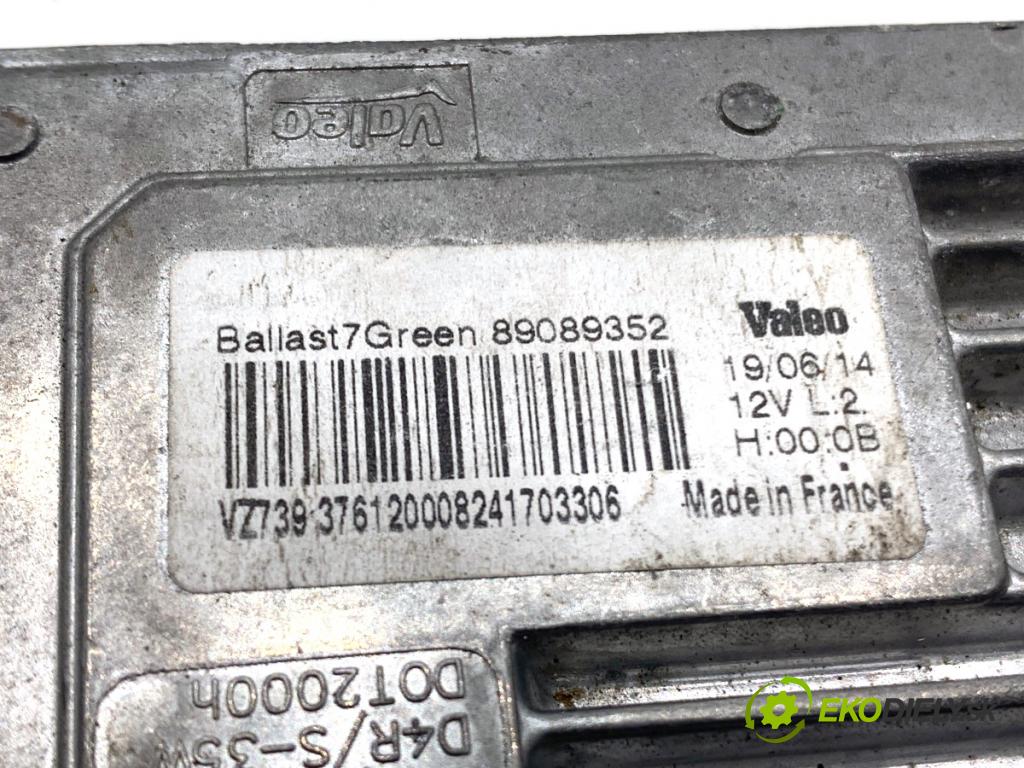 FORD KUGA II SUV 2014 120 kW 2.0 TDCi 4x4 1997 měnič XENON 89089352 (Řídící jednotka xenonu)