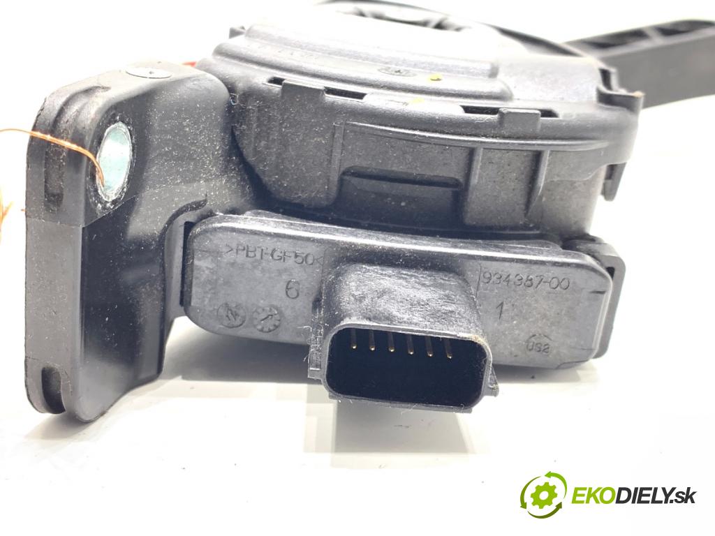 FORD KUGA II SUV 2014 120 kW 2.0 TDCi 4x4 1997 potenciometr plynového pedálu CV61-9F836-GB (Potenciometr plynového pedálu)