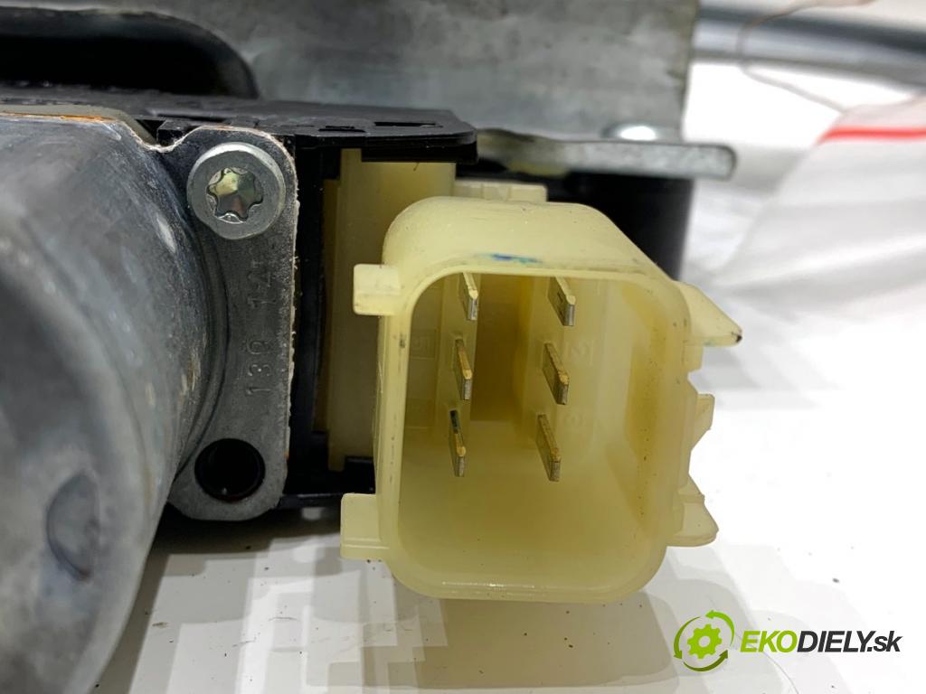 FORD KUGA II SUV 2014 120 kW 2.0 TDCi 4x4 1997 Mechanizmus okna ľavy zad 0130822734