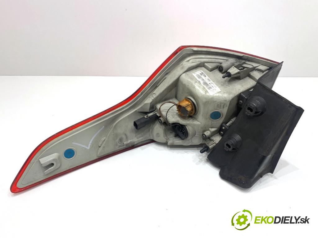 FORD KUGA II SUV 2014 120 kW 2.0 TDCi 4x4 1997 světlo levý zadní část CV44-13405-BH