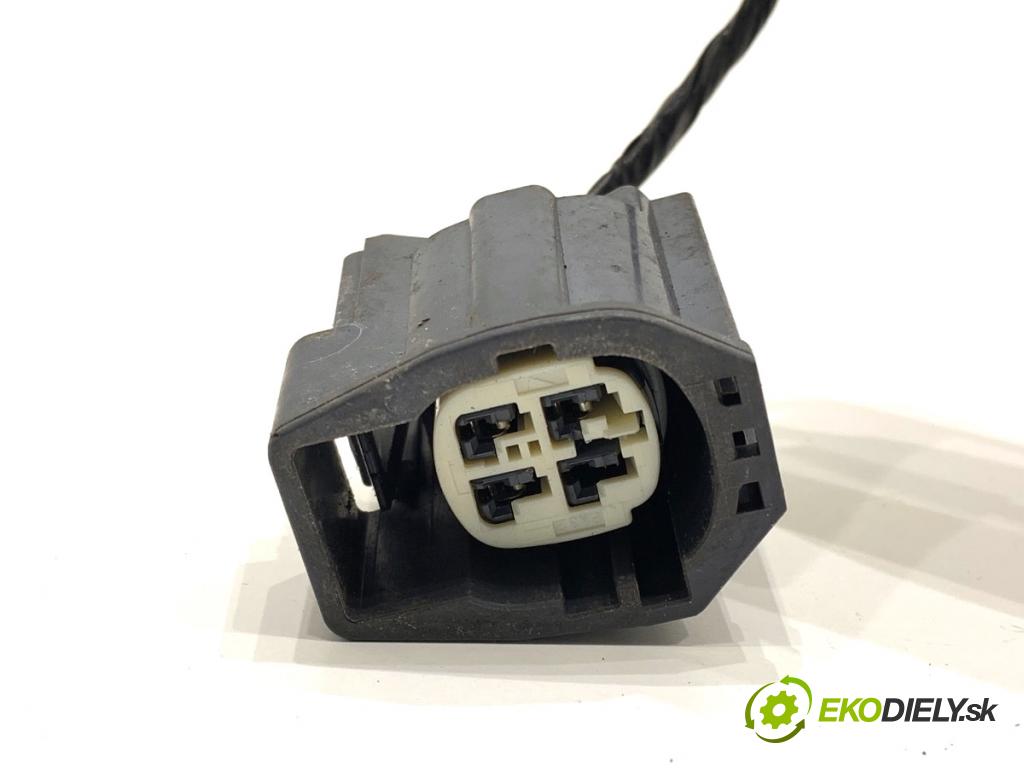 FORD KUGA II SUV 2014 120 kW 2.0 TDCi 4x4 1997 Kľučka vonkajšia pravy zad