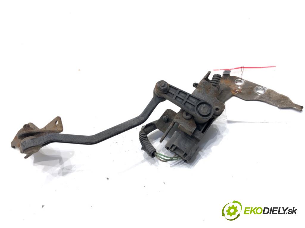 FORD KUGA II SUV 2014 120 kW 2.0 TDCi 4x4 1997 Snímač XENON VP4N5F-13D007-CA (Snímač)