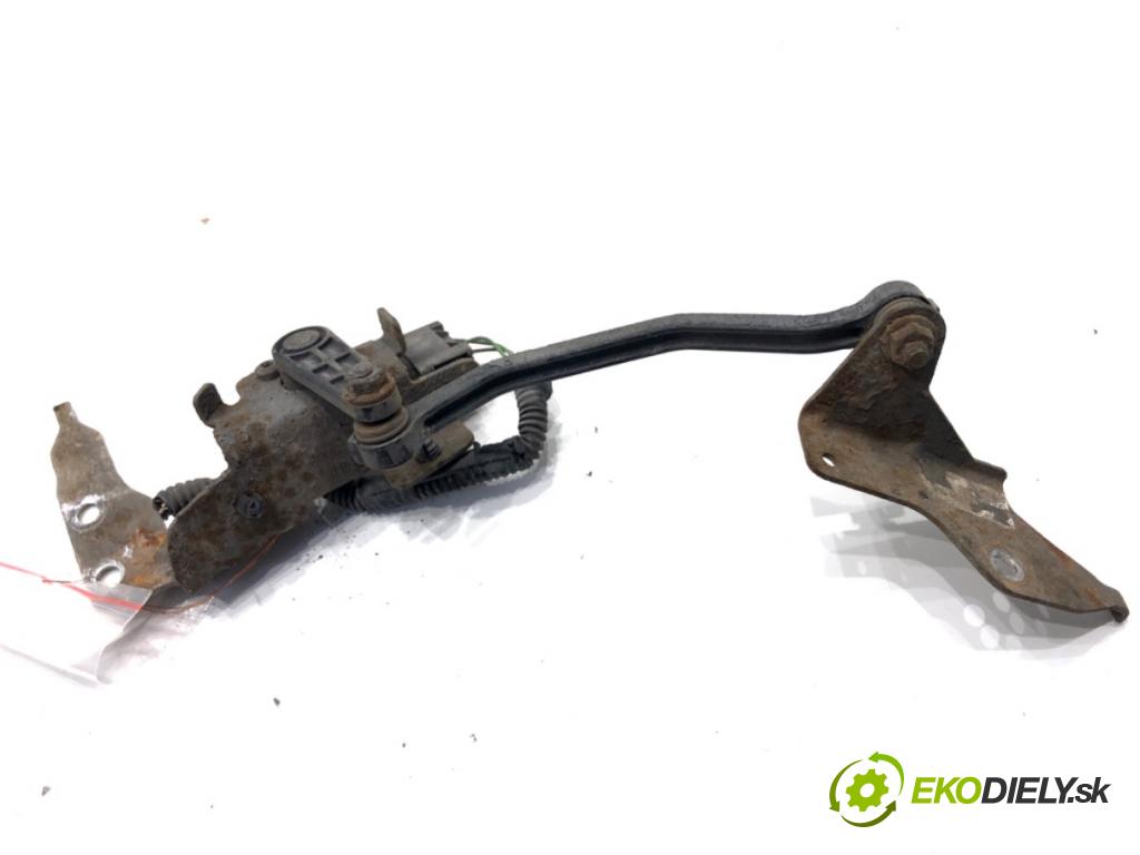 FORD KUGA II SUV 2014 120 kW 2.0 TDCi 4x4 1997 Snímač XENON VP4N5F-13D007-CA (Snímač)