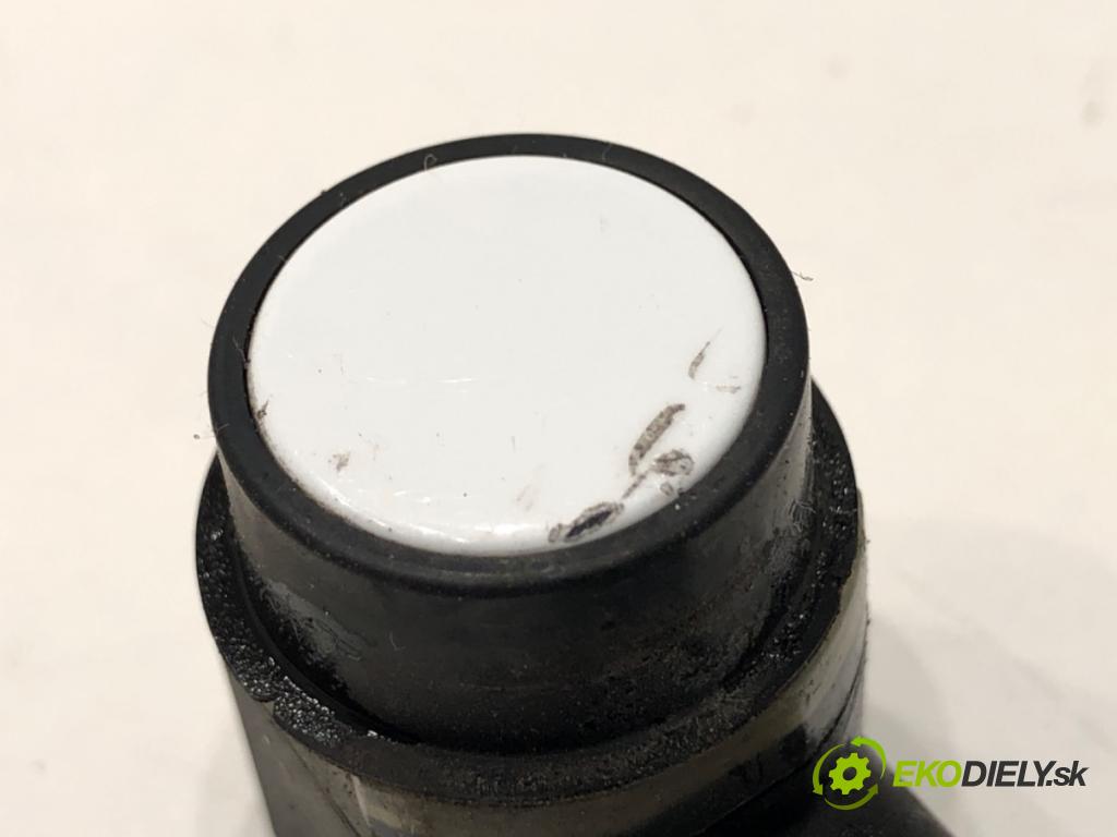 FORD KUGA II SUV 2014 120 kW 2.0 TDCi 4x4 1997 Snímač PDC AM5T-15C868-AAW