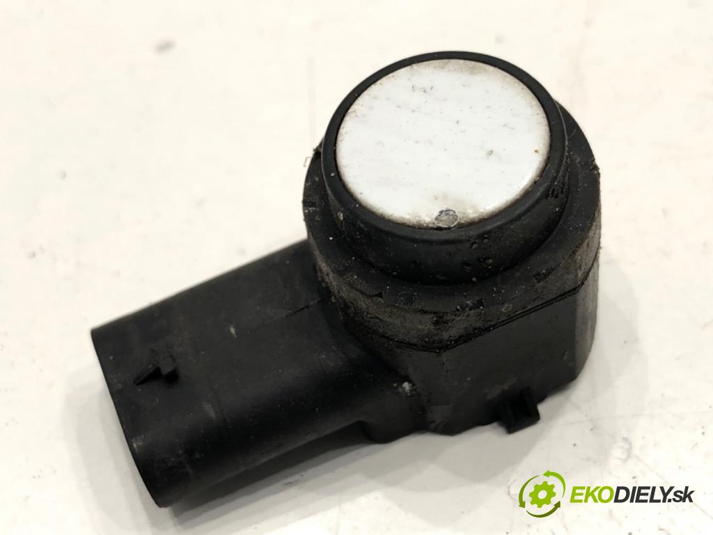 FORD KUGA II SUV 2014 120 kW 2.0 TDCi 4x4 1997 Snímač PDC 