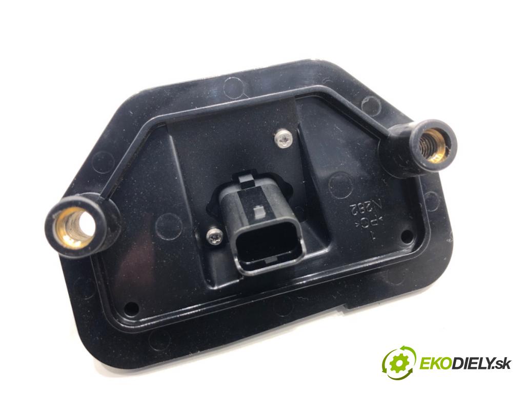 NISSAN MICRA K14 liftback 2020 74 kW 1.0 IG-T 100 999 KAMERA ZPĚT: 284425FA2B