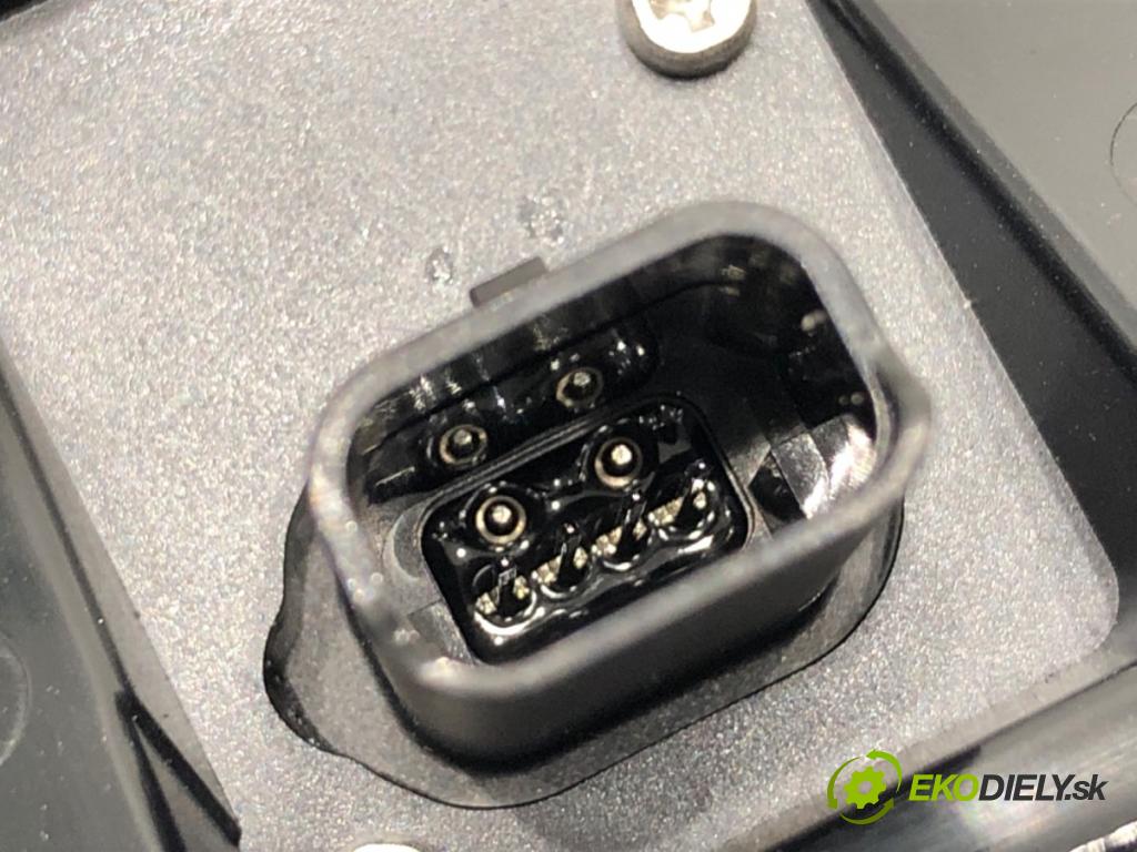 NISSAN MICRA K14 liftback 2020 74 kW 1.0 IG-T 100 999 KAMERA ZPĚT: 284425FA2B