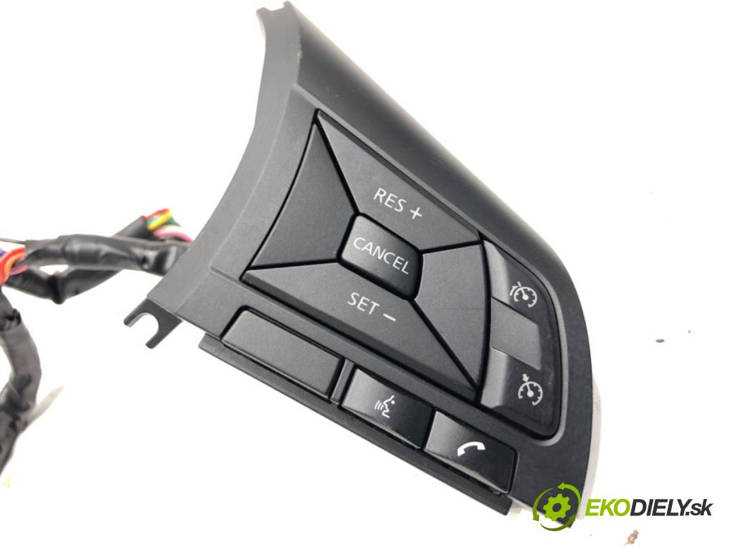 NISSAN MICRA K14 liftback 2020 74 kW 1.0 IG-T 100 999 SPÍNAČE: volantu