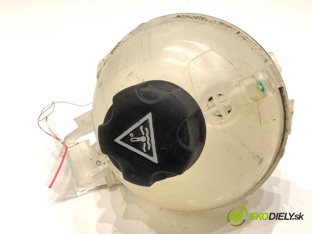 PEUGEOT 3008 SUV 2021 147 kW Hybrid4 (M45GBU) 1598 nádržka vyrovnávací kapaliny chadicího 9678514680