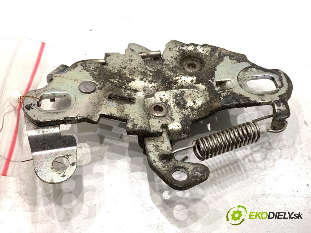 PEUGEOT 3008 SUV 2021 147 kW Hybrid4 (M45GBU) 1598 zámok kapoty predný 1690023