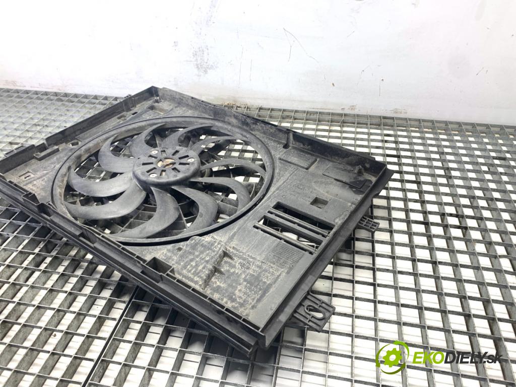 PEUGEOT 3008 SUV 2021 147 kW Hybrid4 (M45GBU) 1598 ventilátor chladiče 9836490780 (Ventilátor)