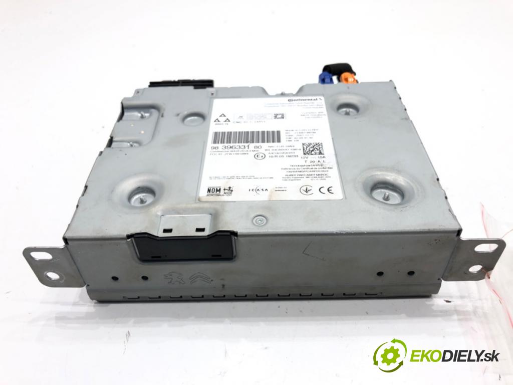 PEUGEOT 3008 SUV 2021 147 kW Hybrid4 (M45GBU) 1598 RADIO mavigace 9839633180 (Audio zařízení)