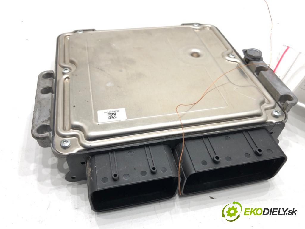 PEUGEOT 3008 SUV 2021 147 kW Hybrid4 (M45GBU) 1598 řídící jednotka motora 9846761980 (Řídicí jednotka)