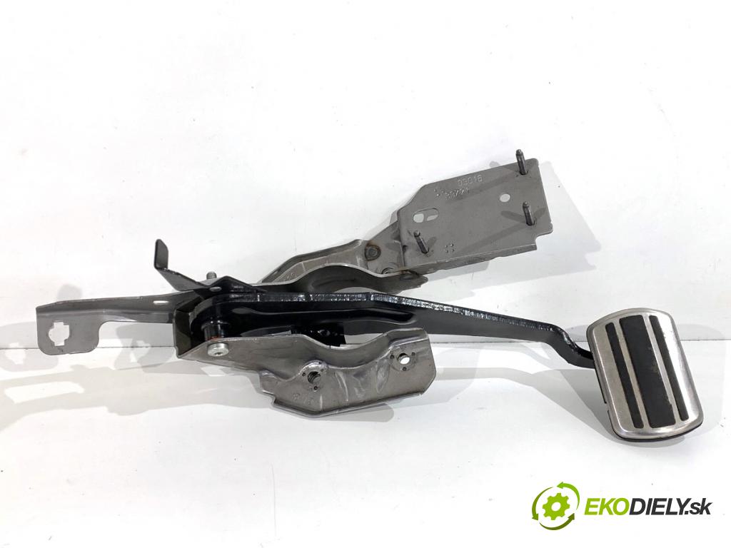 PEUGEOT 3008 SUV 2021 147 kW Hybrid4 (M45GBU) 1598 pedal 