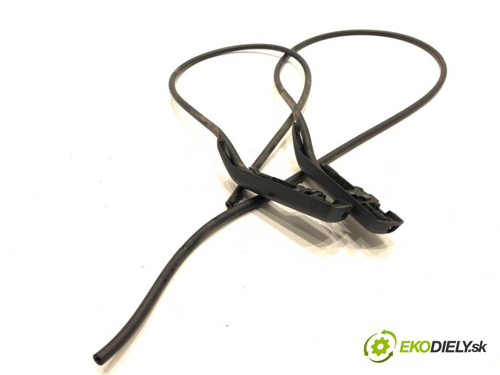 PEUGEOT 3008 SUV 2021 147 kW Hybrid4 (M45GBU) 1598 ostrekovač ostrekovačov 