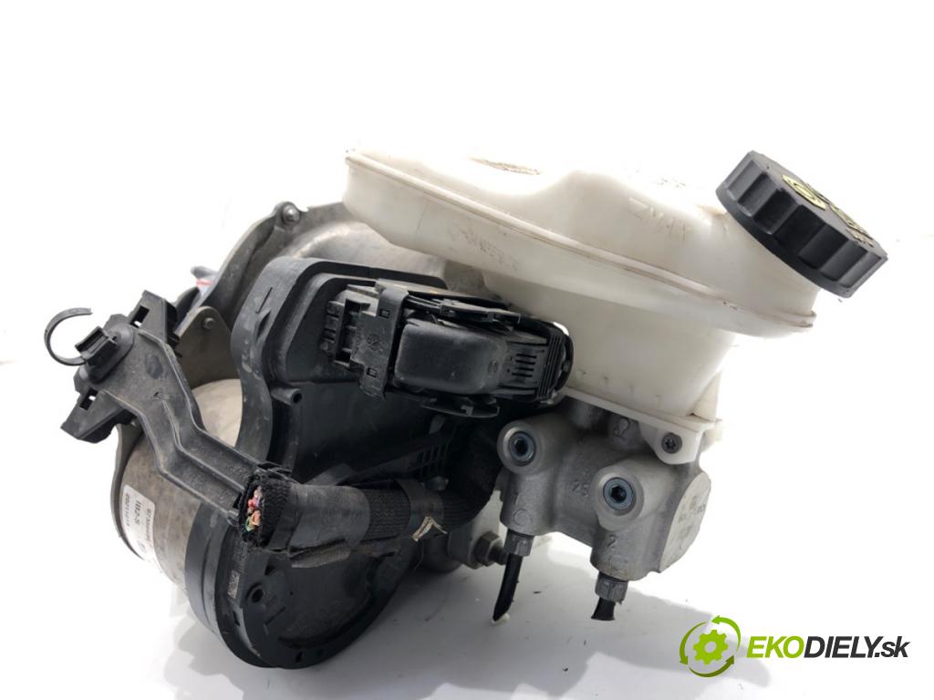 PEUGEOT 3008 SUV 2021 147 kW Hybrid4 (M45GBU) 1598 Posilovač bŕzd 9841952080