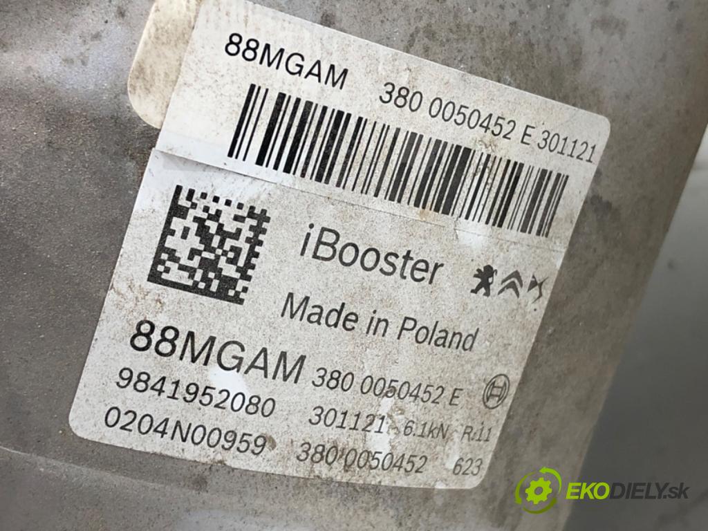 PEUGEOT 3008 SUV 2021 147 kW Hybrid4 (M45GBU) 1598 Posilovač bŕzd 9841952080