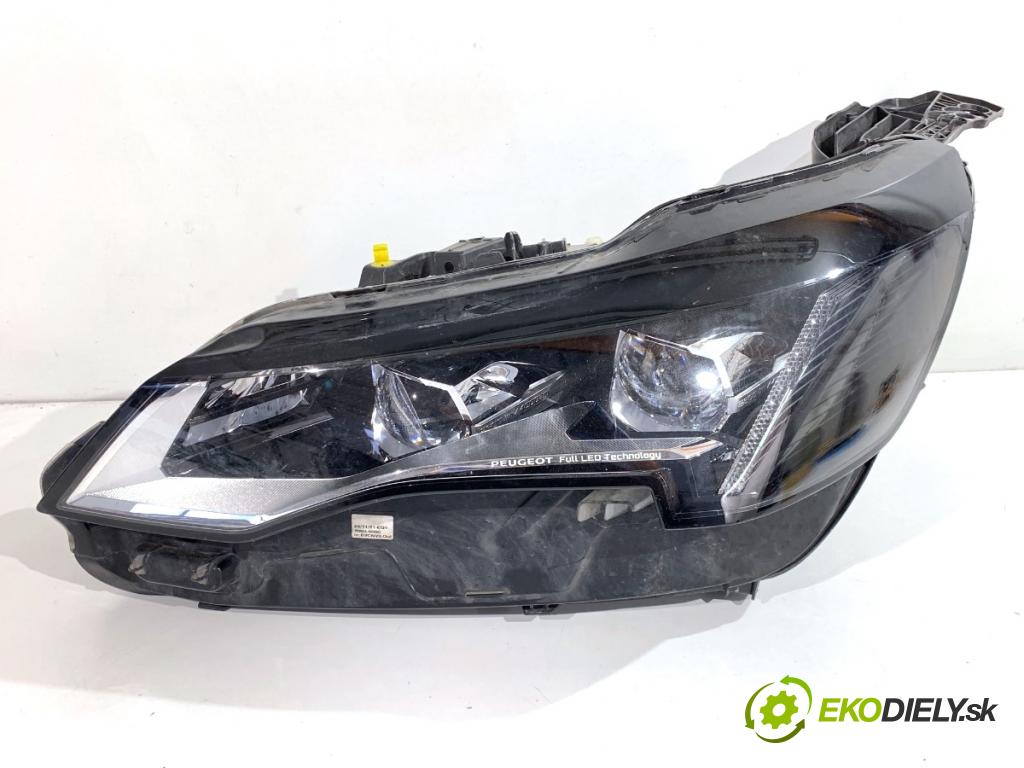 PEUGEOT 3008 SUV 2021 147 kW Hybrid4 (M45GBU) 1598 světlomet levý přední část LED 9836230680
