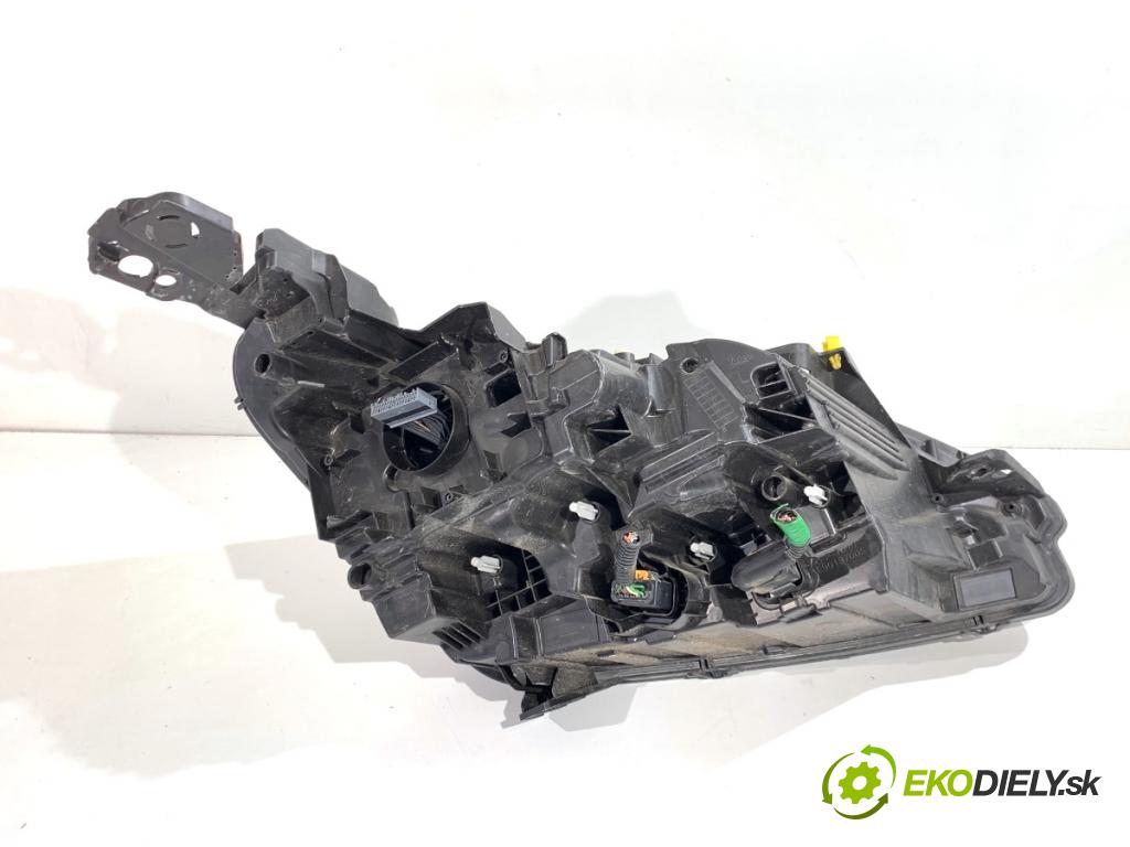 PEUGEOT 3008 SUV 2021 147 kW Hybrid4 (M45GBU) 1598 Svetlomet ľavy predný LED 9836230680