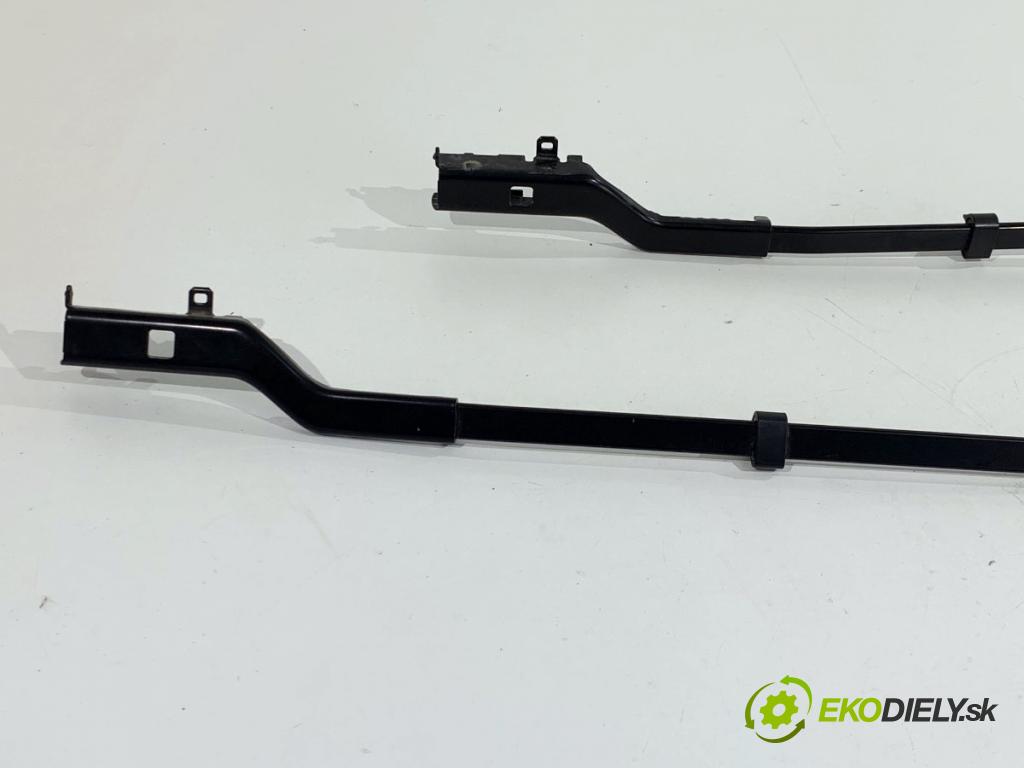 PEUGEOT 3008 SUV 2021 147 kW Hybrid4 (M45GBU) 1598 Rameno stierače predný 9810664880 9810664980