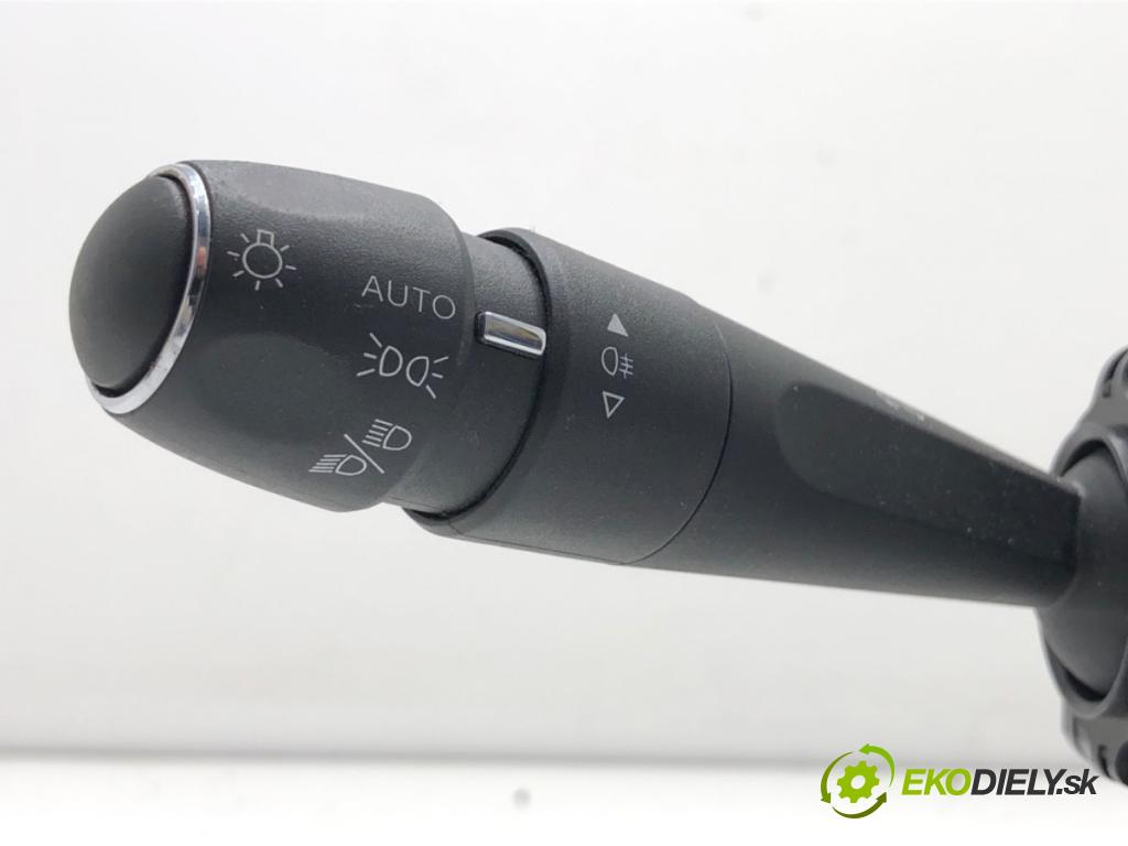 PEUGEOT 3008 SUV 2021 147 kW Hybrid4 (M45GBU) 1598 Prepínač kombinovaný 98312608ZD (Prepínacie páčky pod volantom)