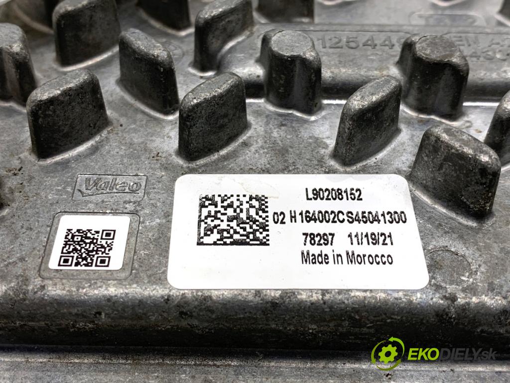 PEUGEOT 3008 SUV 2021 147 kW Hybrid4 (M45GBU) 1598 Menič LED L90208152