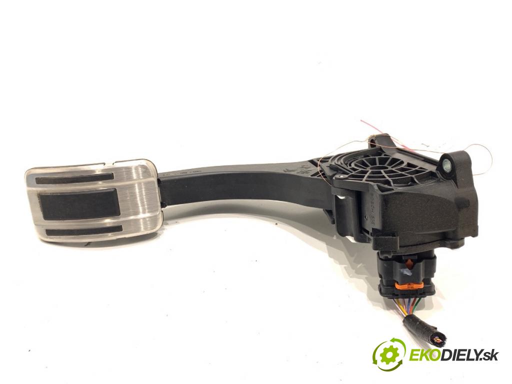 PEUGEOT 3008 SUV 2021 147 kW Hybrid4 (M45GBU) 1598 Potenciometer plynu 9674829180 (Potenciometer plynového pedálu)