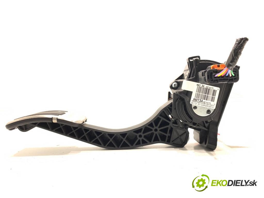 PEUGEOT 3008 SUV 2021 147 kW Hybrid4 (M45GBU) 1598 Potenciometer plynu 9674829180 (Potenciometer plynového pedálu)