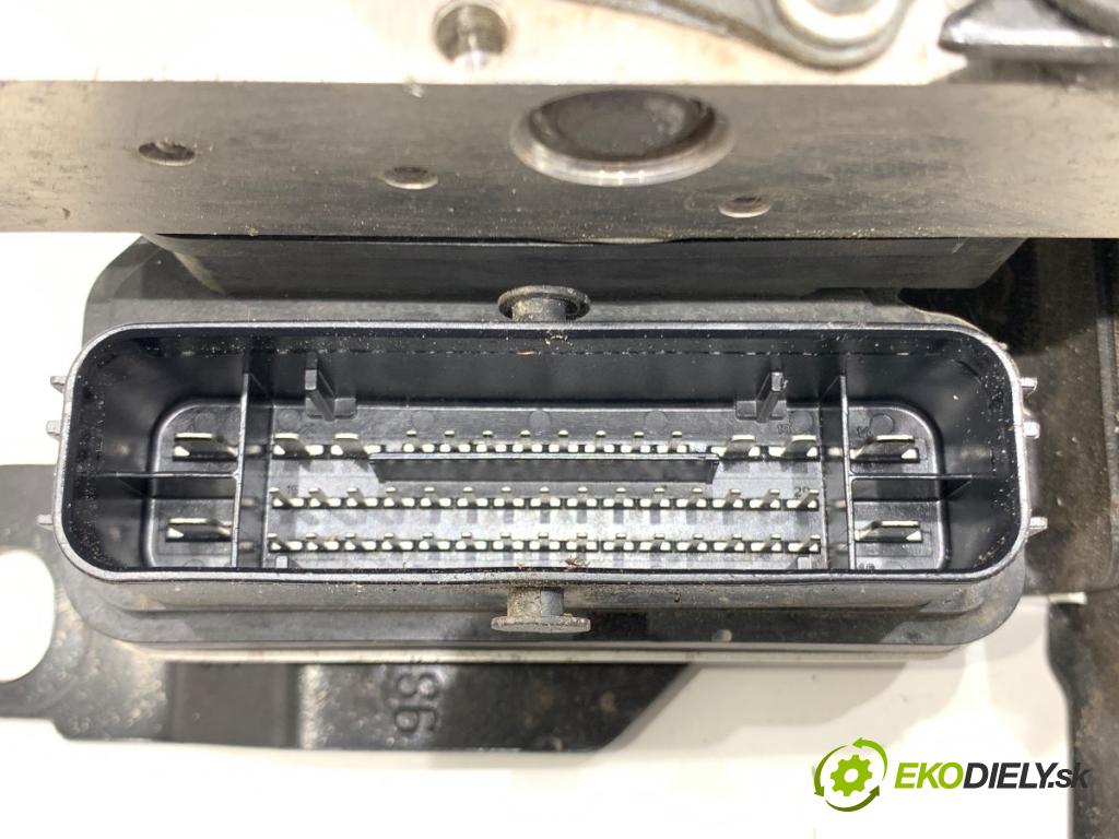 PEUGEOT 3008 SUV 2021 147 kW Hybrid4 (M45GBU) 1598 Pumpa ABS 9842610780 (Pumpa ABS)