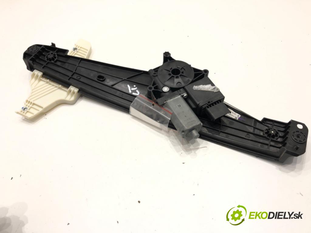 PEUGEOT 3008 SUV 2021 147 kW Hybrid4 (M45GBU) 1598 mechanismus okna levý zadní část 9840190280