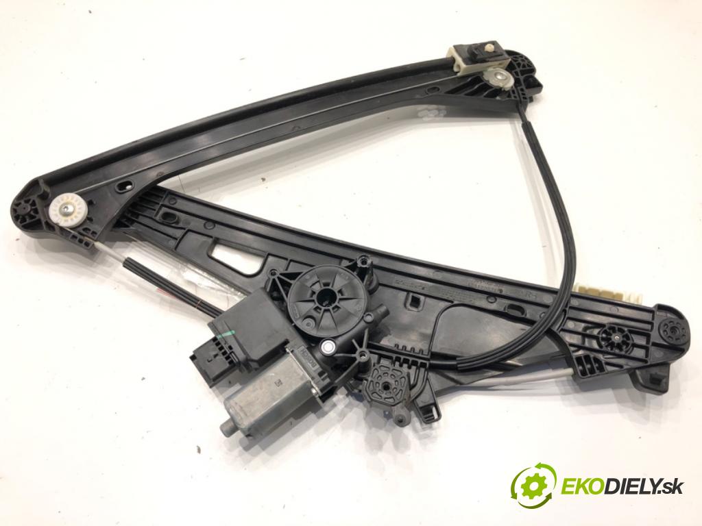 PEUGEOT 3008 SUV 2021 147 kW Hybrid4 (M45GBU) 1598 mechanismus okna pravý přední část 9840196880