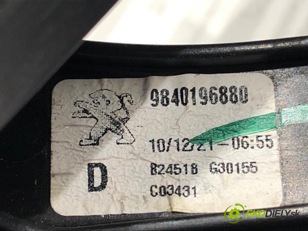 PEUGEOT 3008 SUV 2021 147 kW Hybrid4 (M45GBU) 1598 Mechanizmus okna pravy predný 9840196880