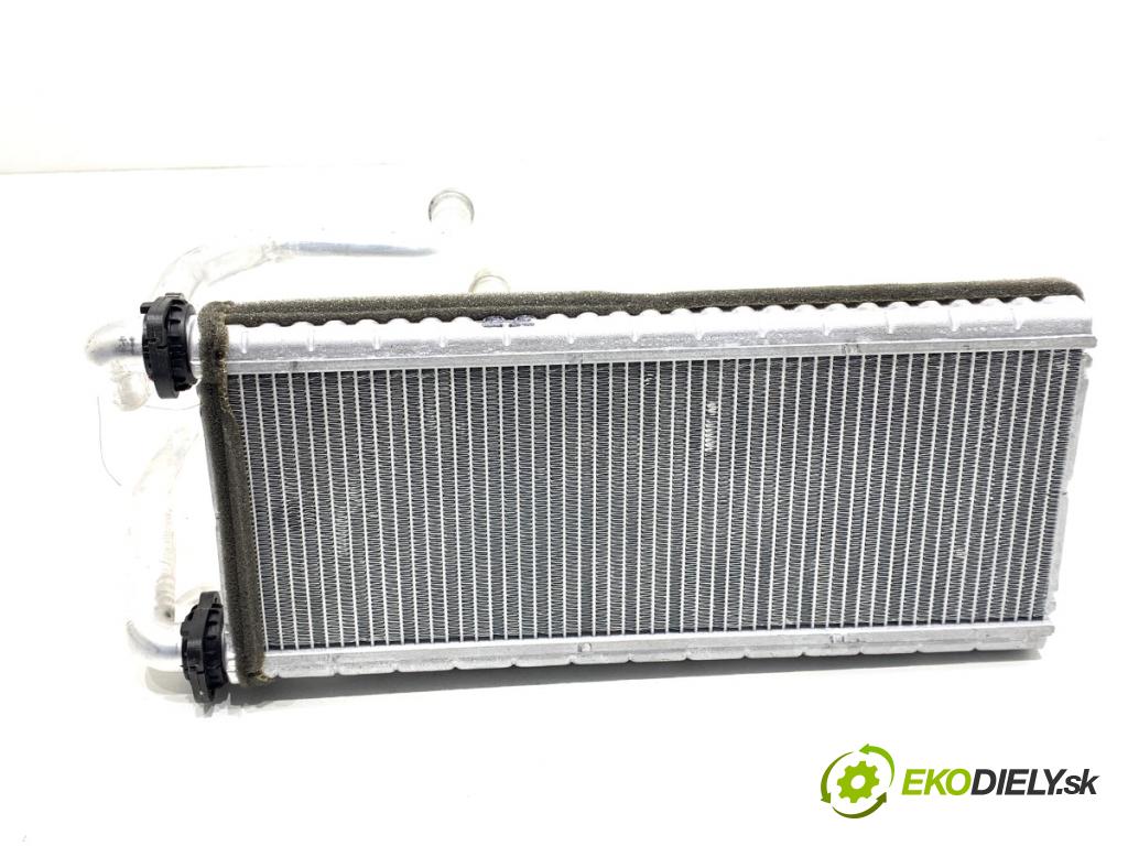 PEUGEOT 3008 SUV 2021 147 kW Hybrid4 (M45GBU) 1598 Výhrevné teleso, radiátor kúrenia  (Radiátor kúrenia)