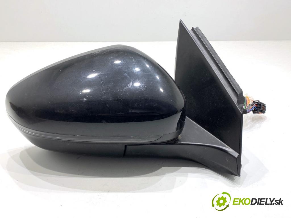 PEUGEOT 3008 SUV 2021 147 kW Hybrid4 (M45GBU) 1598 zpětné zrcátko pravý 