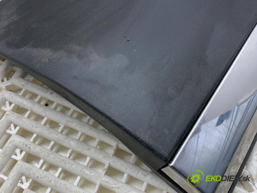 PEUGEOT 3008 SUV 2021 147 kW Hybrid4 (M45GBU) 1598 Lišta Dvere ľavy predný 9811404277