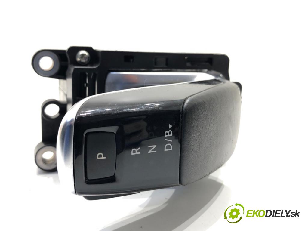 PEUGEOT 3008 SUV 2021 147 kW Hybrid4 (M45GBU) 1598 kulisa 98336289DX (Řadicí páka (kulisa) )