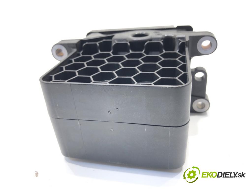 PEUGEOT 3008 SUV 2021 147 kW Hybrid4 (M45GBU) 1598 kulisa 98336289DX (Řadicí páka (kulisa) )