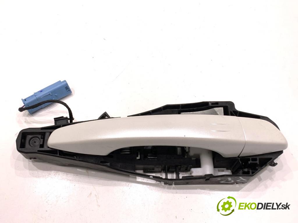 PEUGEOT 3008 SUV 2021 147 kW Hybrid4 (M45GBU) 1598 Kľučka vonkajšia pravy predný 9820340980