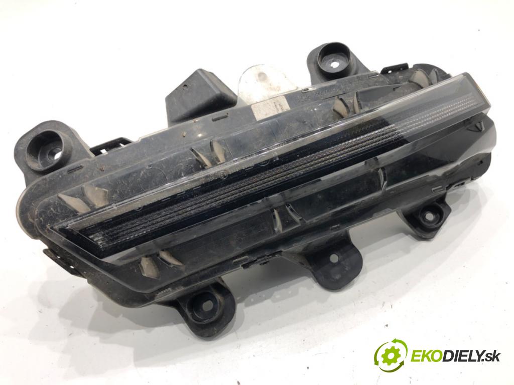 PEUGEOT 3008 SUV 2021 147 kW Hybrid4 (M45GBU) 1598 Hmlové svetlo, hmlovka ľavy predný L90197537