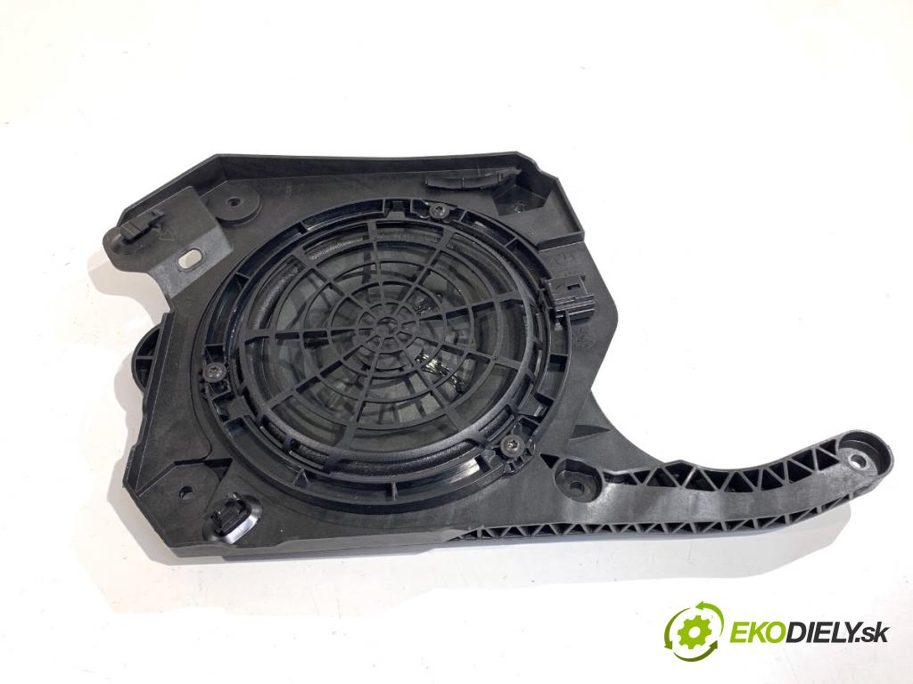 PEUGEOT 3008 SUV 2021 147 kW Hybrid4 (M45GBU) 1598 reproduktory 9813826980 9813827180