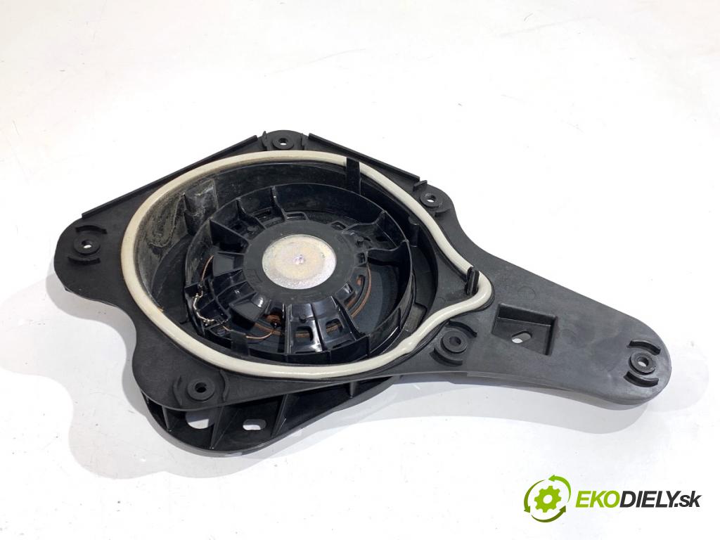 PEUGEOT 3008 SUV 2021 147 kW Hybrid4 (M45GBU) 1598 reproduktory 9813826980 9813827180