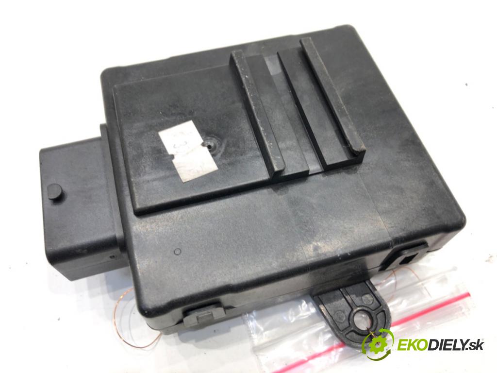 PEUGEOT 3008 SUV 2021 147 kW Hybrid4 (M45GBU) 1598 Modul sedačky 9811518380