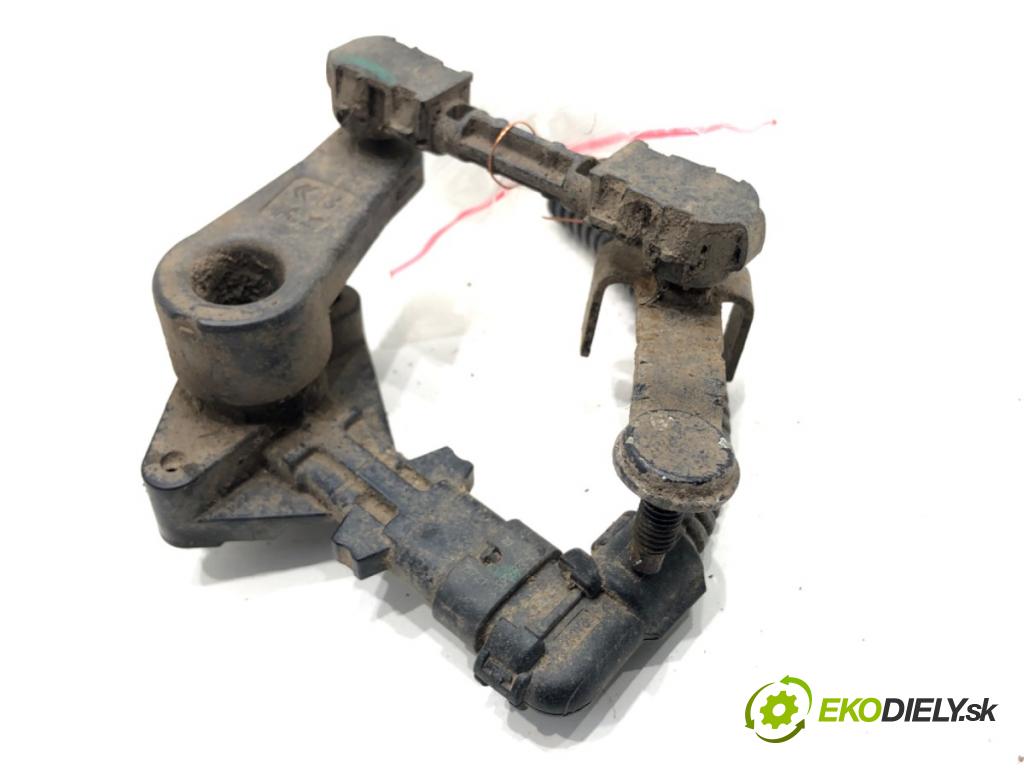 PEUGEOT 3008 SUV 2021 147 kW Hybrid4 (M45GBU) 1598 Snímač XENON zad pravy 9822316680