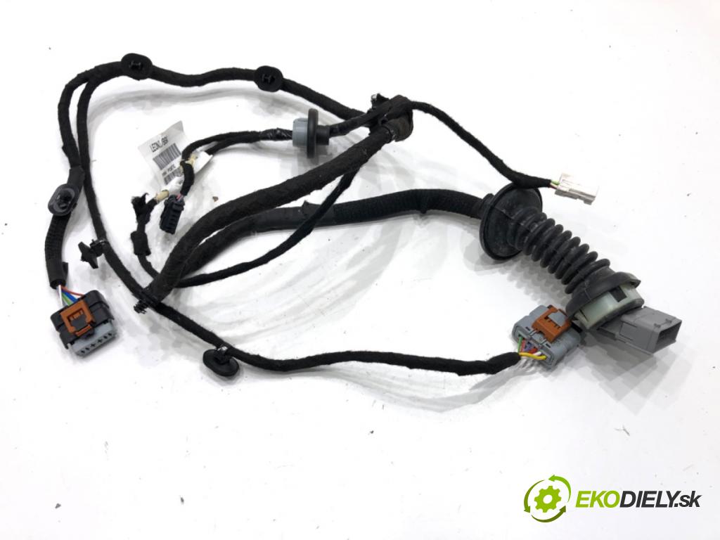 PEUGEOT 3008 SUV 2021 147 kW Hybrid4 (M45GBU) 1598 Káblovačka Dvere zad pravy 9829074380