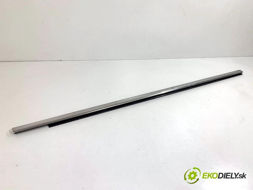 PEUGEOT 3008 SUV 2021 147 kW Hybrid4 (M45GBU) 1598 Lišta Sbírání: predný pravy 9811240480